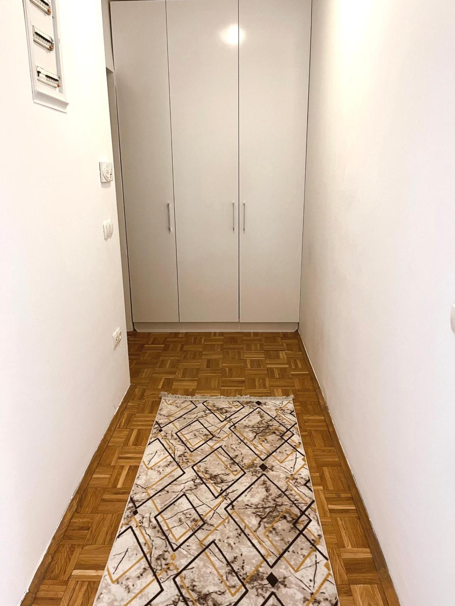 Apartment Troi 普里什蒂纳 外观 照片