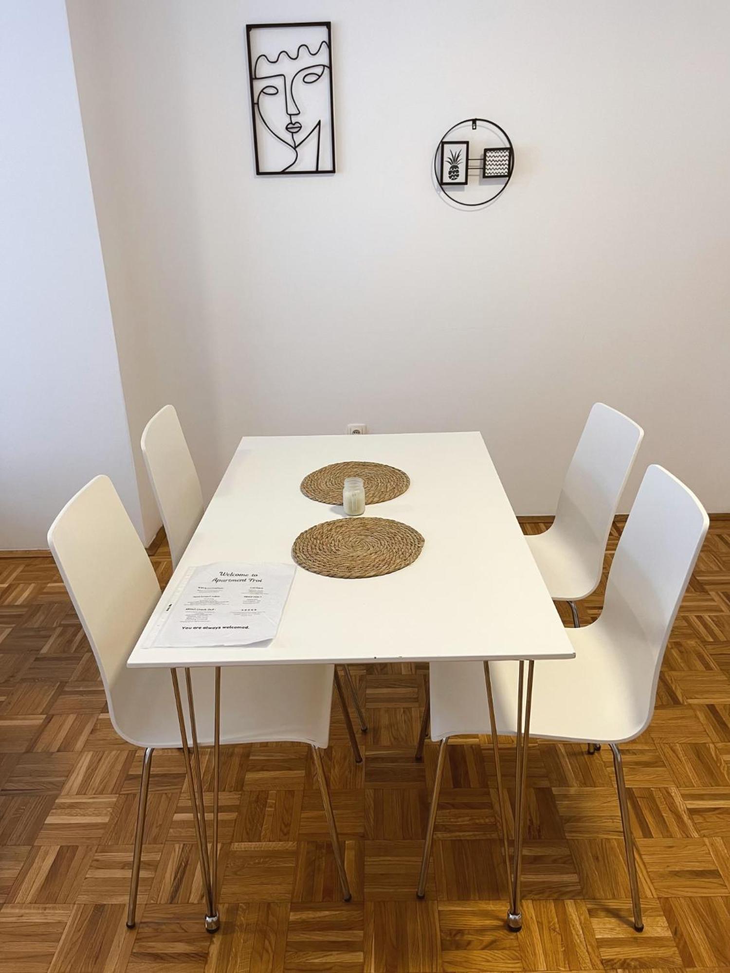 Apartment Troi 普里什蒂纳 外观 照片