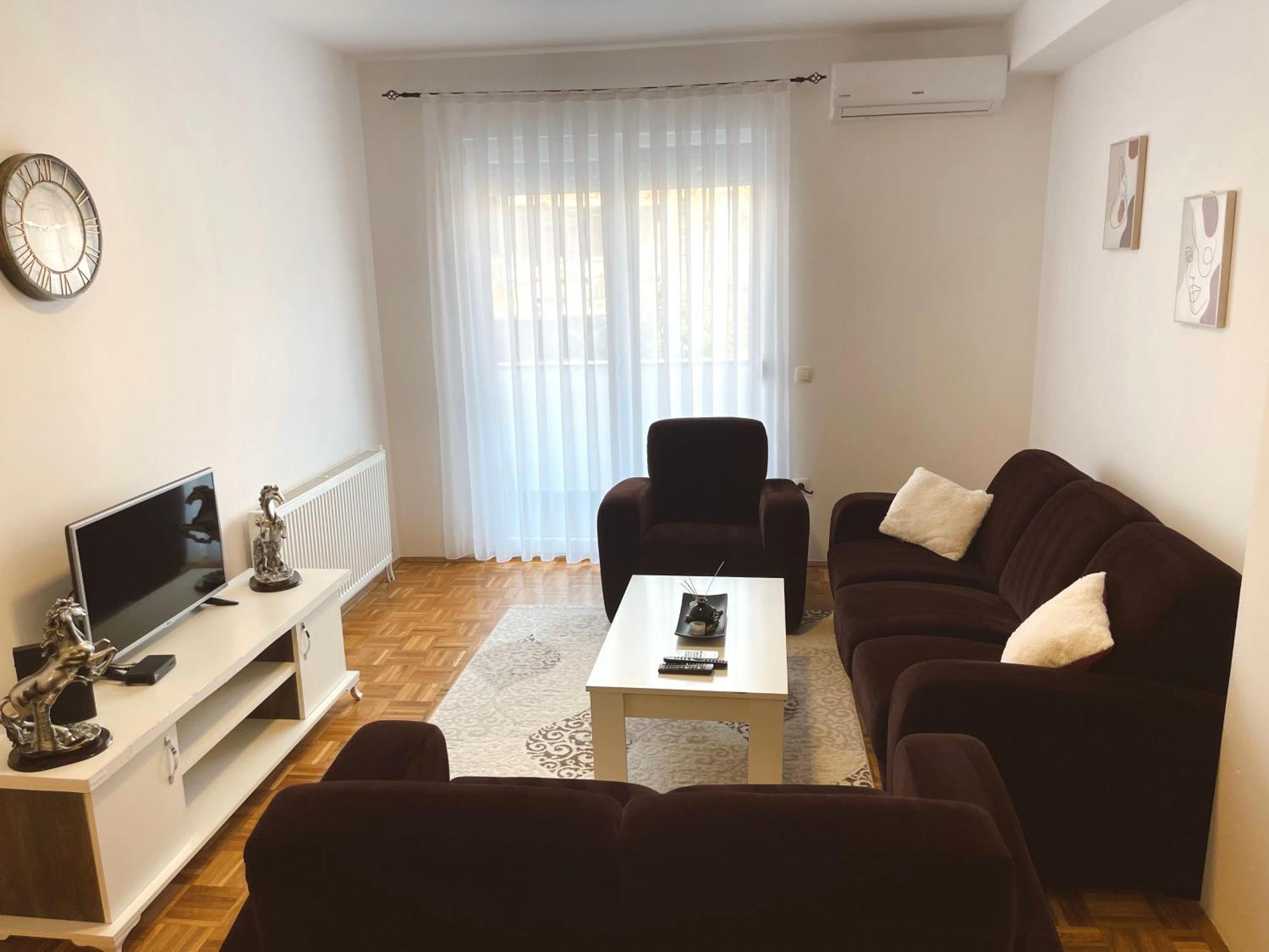 Apartment Troi 普里什蒂纳 外观 照片
