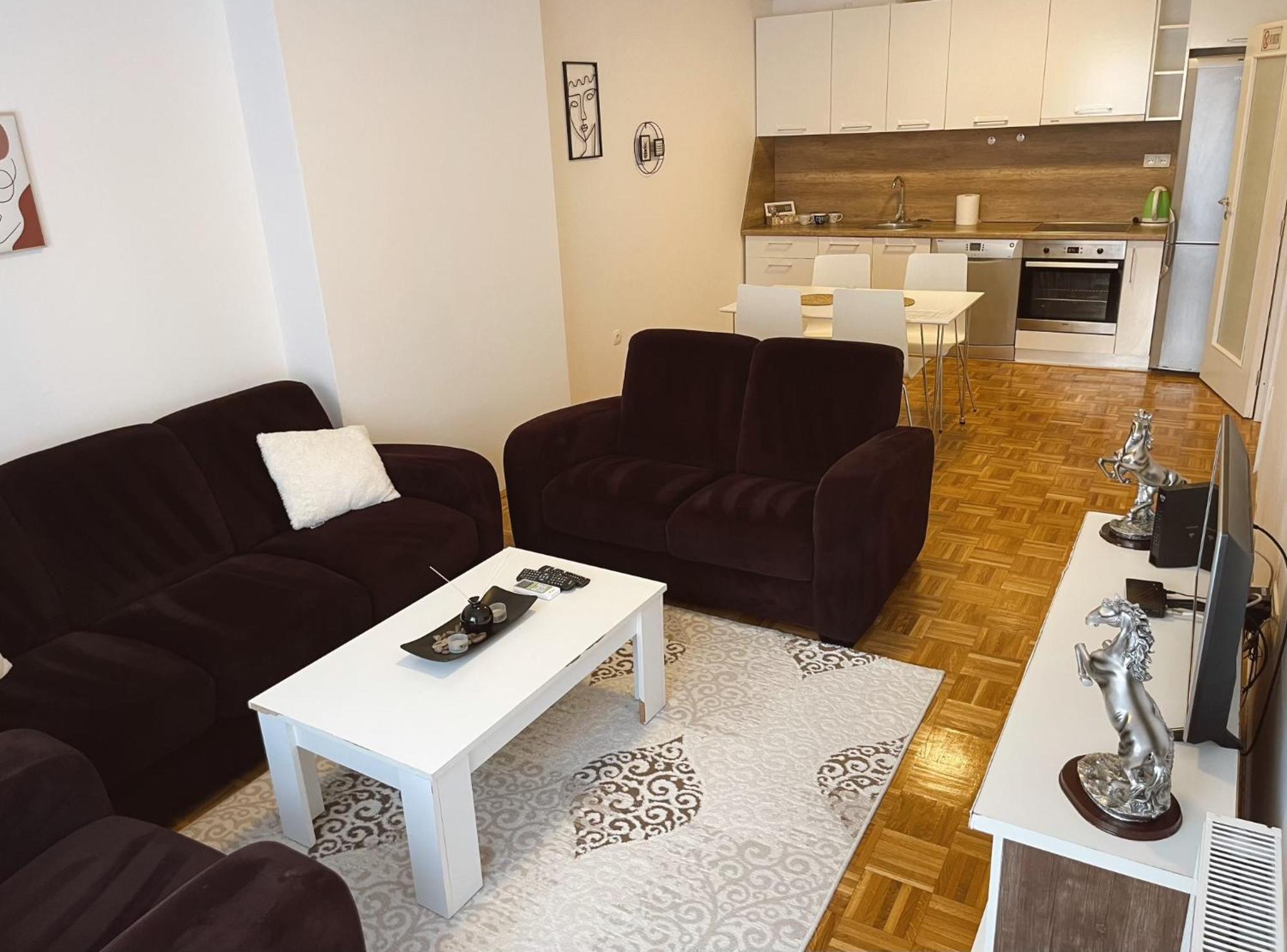 Apartment Troi 普里什蒂纳 外观 照片